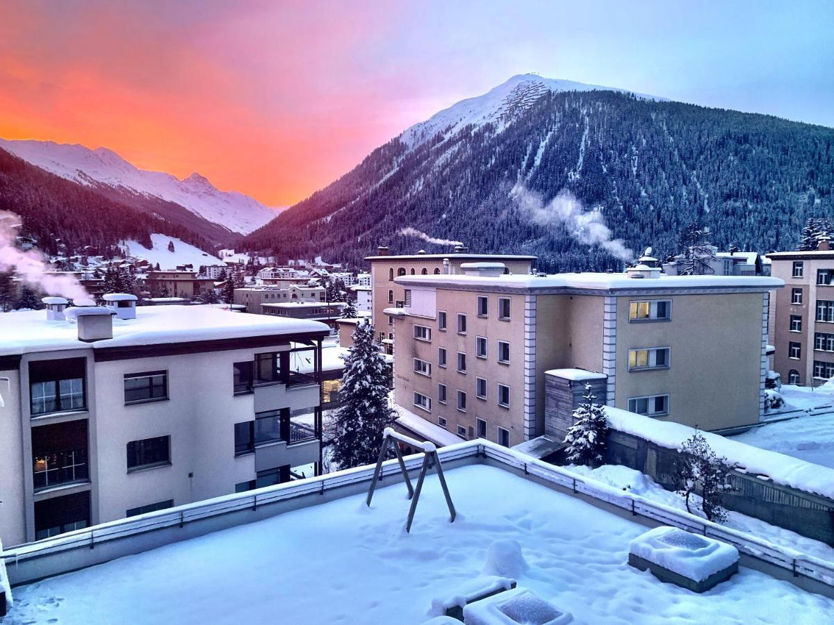 Apartment Bellania Davos Bagian luar foto